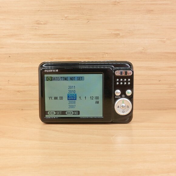 Fujifilm FinePix A160 10.2MP Digital Camera / Black /Compact 3x Zoom / TESTE - Picture 4 of 6